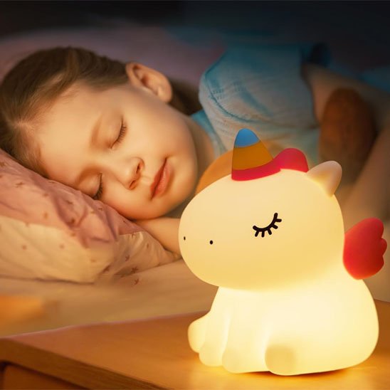 Compagnon lumineux rassurant pour enfant en forme de licorne