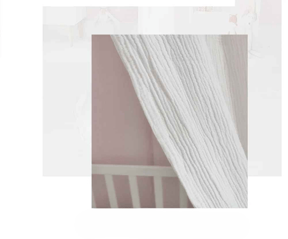 détail mousseline gaze de coton Oeko-Tex ciel de lit bébé