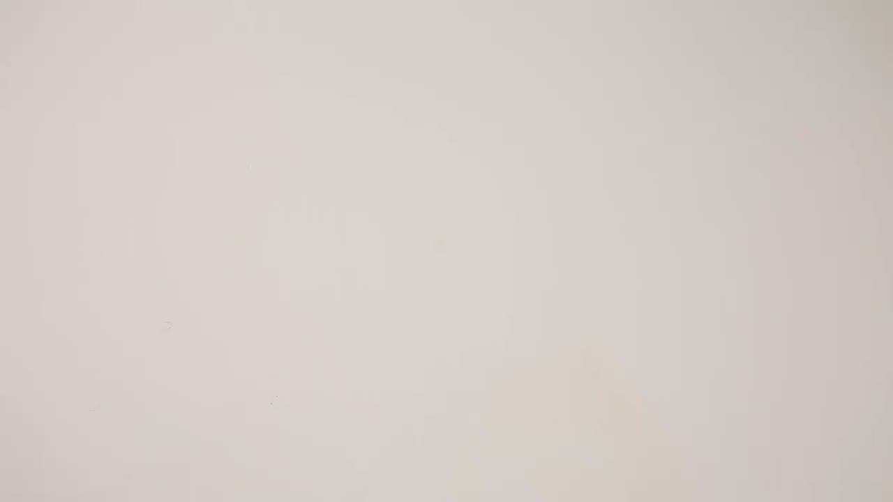 Coffret naissance premium Éveil Naturel pour bébé - doudou, hochet bois, chaussons et lange en coton tricoté
